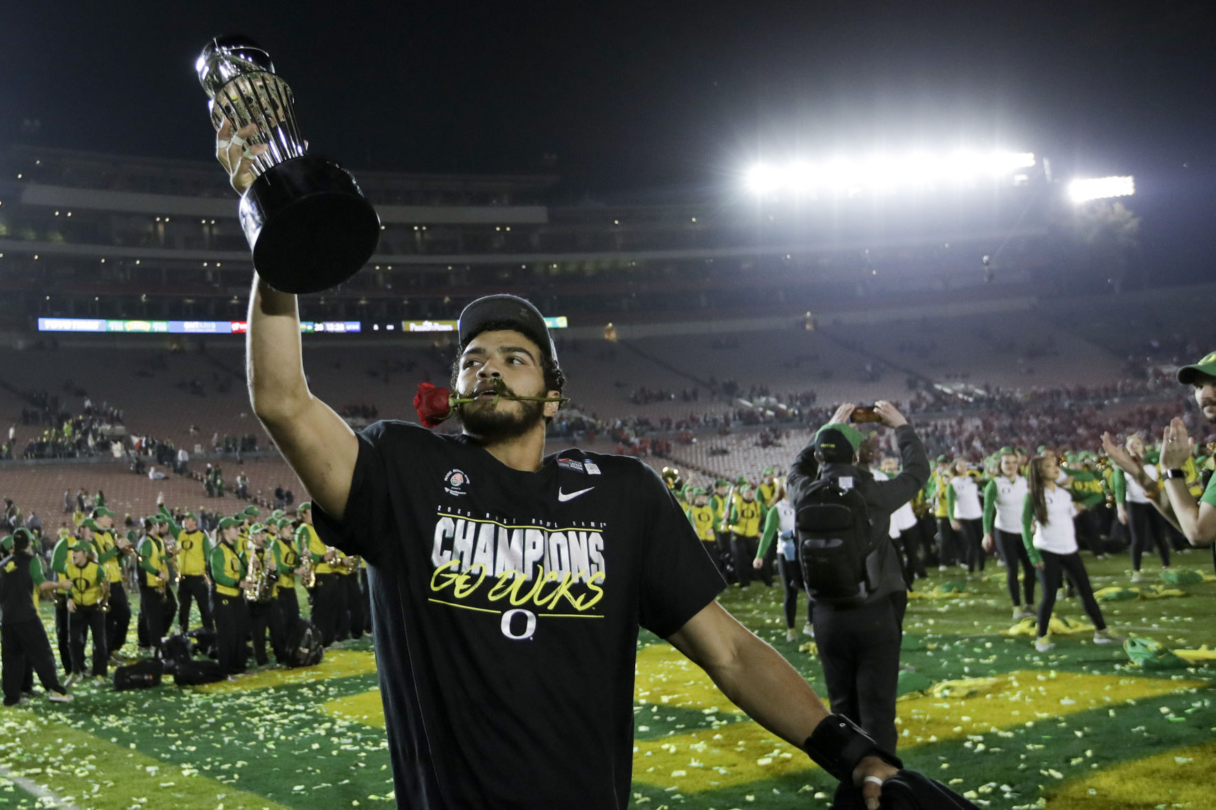 Ducks 28, Badgers 27